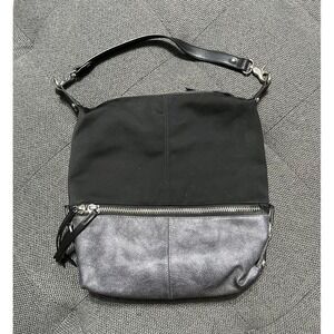 Shoulder black bag good‎ condition